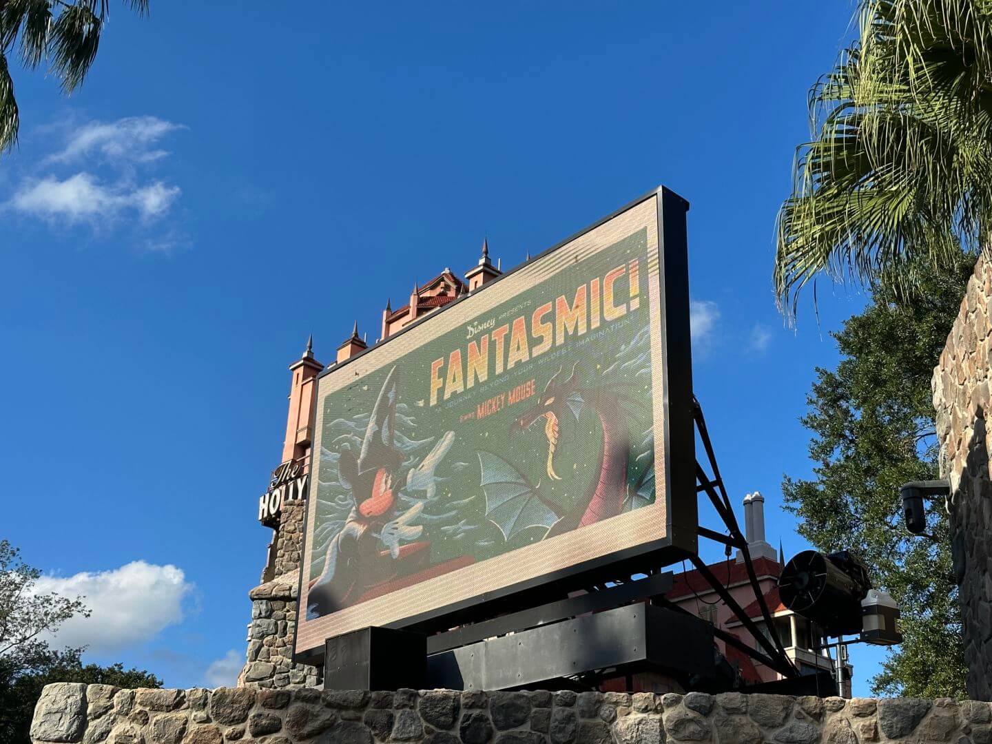Fantasmic, Fantasmic Returns to WDW With New Show Sequence and Effects
