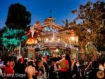 disneyland-crowds haunted mansion night front 2-MiceChat