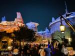 disneyland-magicband bounty hunter crowds-MiceChat