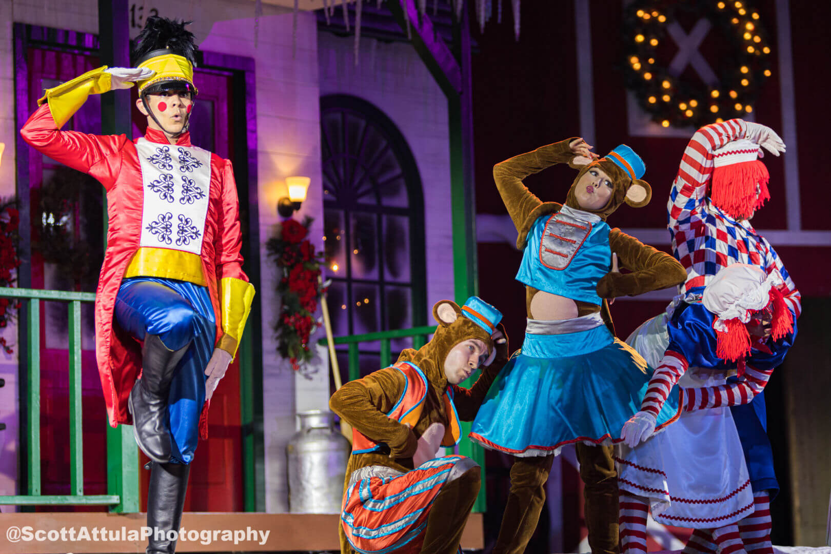 , SoCal Theme Parks: Very Merry Holiday Guide!