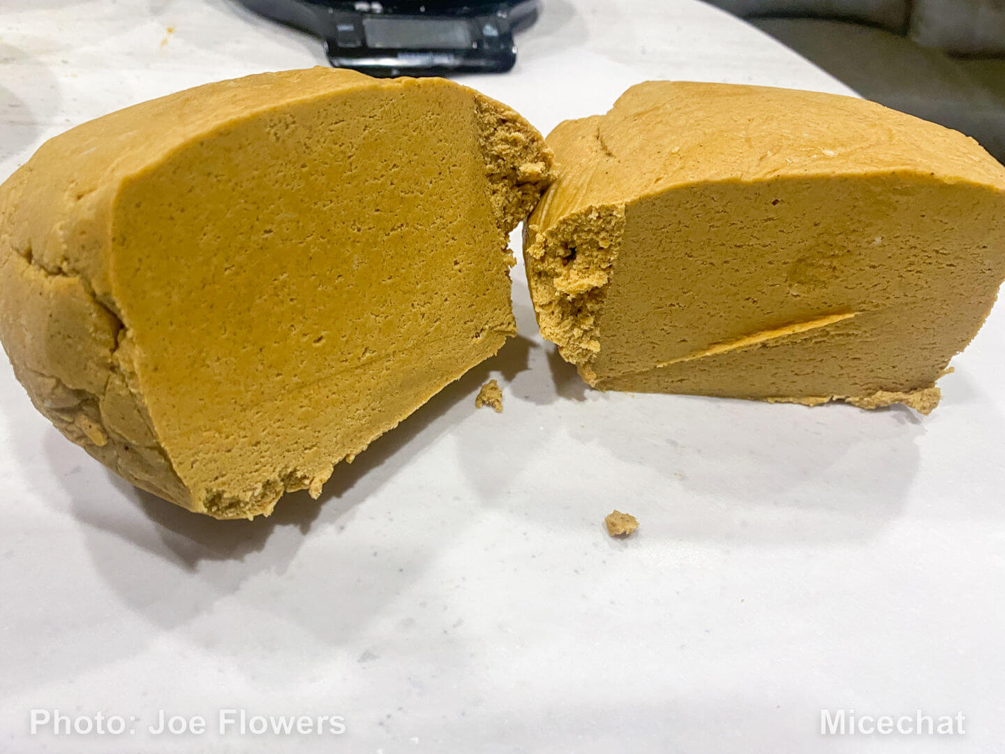 , Making Epcot’s Karamell-K&uuml;che Gingerbread Salted Caramel Buttercream Cookies at home!
