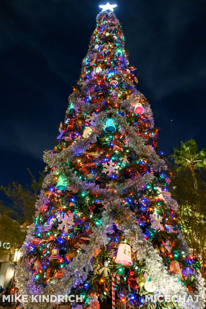 , Disneyland Update – The CEO Who Stole Christmas