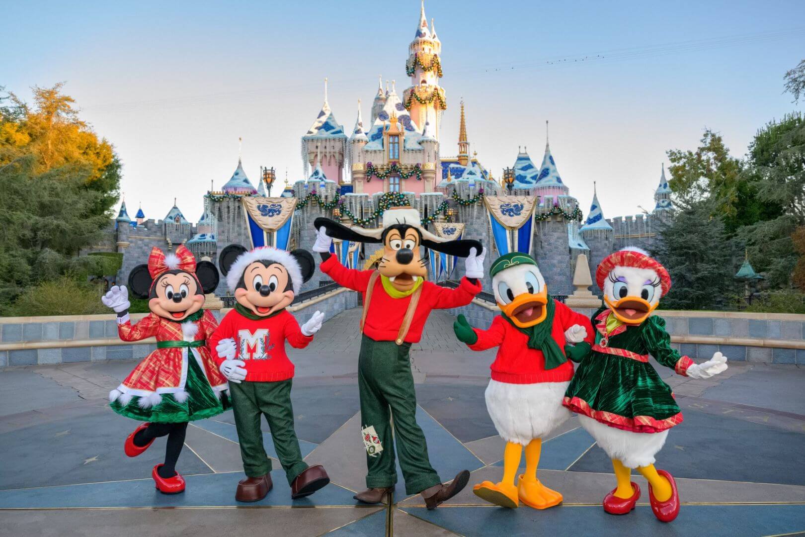 Disneyland Holiday, Merry and Bright, with Plenty of Delight: Your Guide to Disneyland&#8217;s 2023 Winter Season