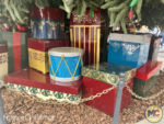 Disneyland-main street usa-christmas tree-6