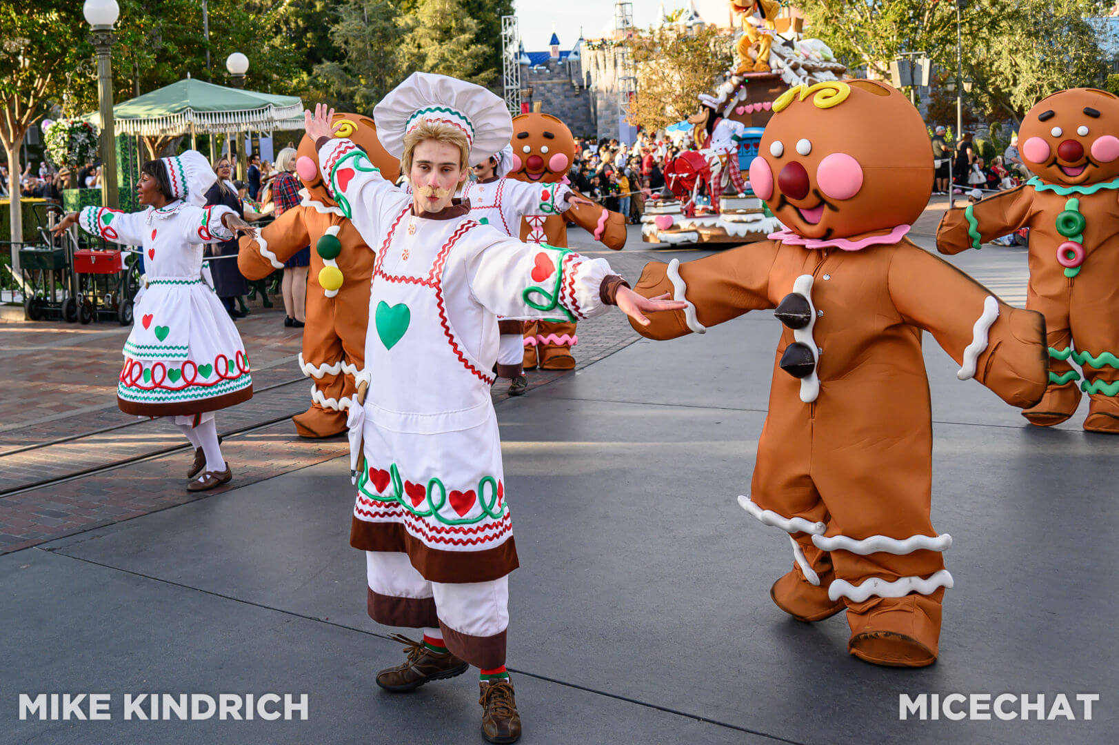 , Disneyland Update – The CEO Who Stole Christmas