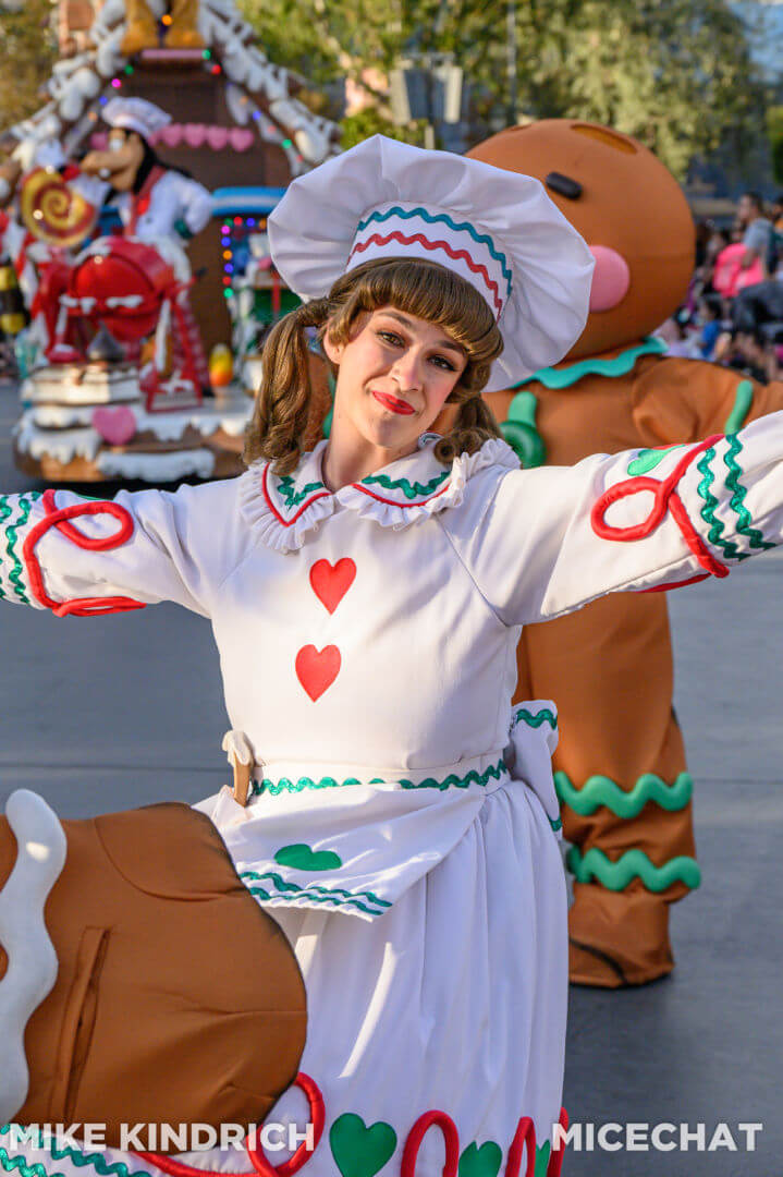 , Disneyland Update – The CEO Who Stole Christmas