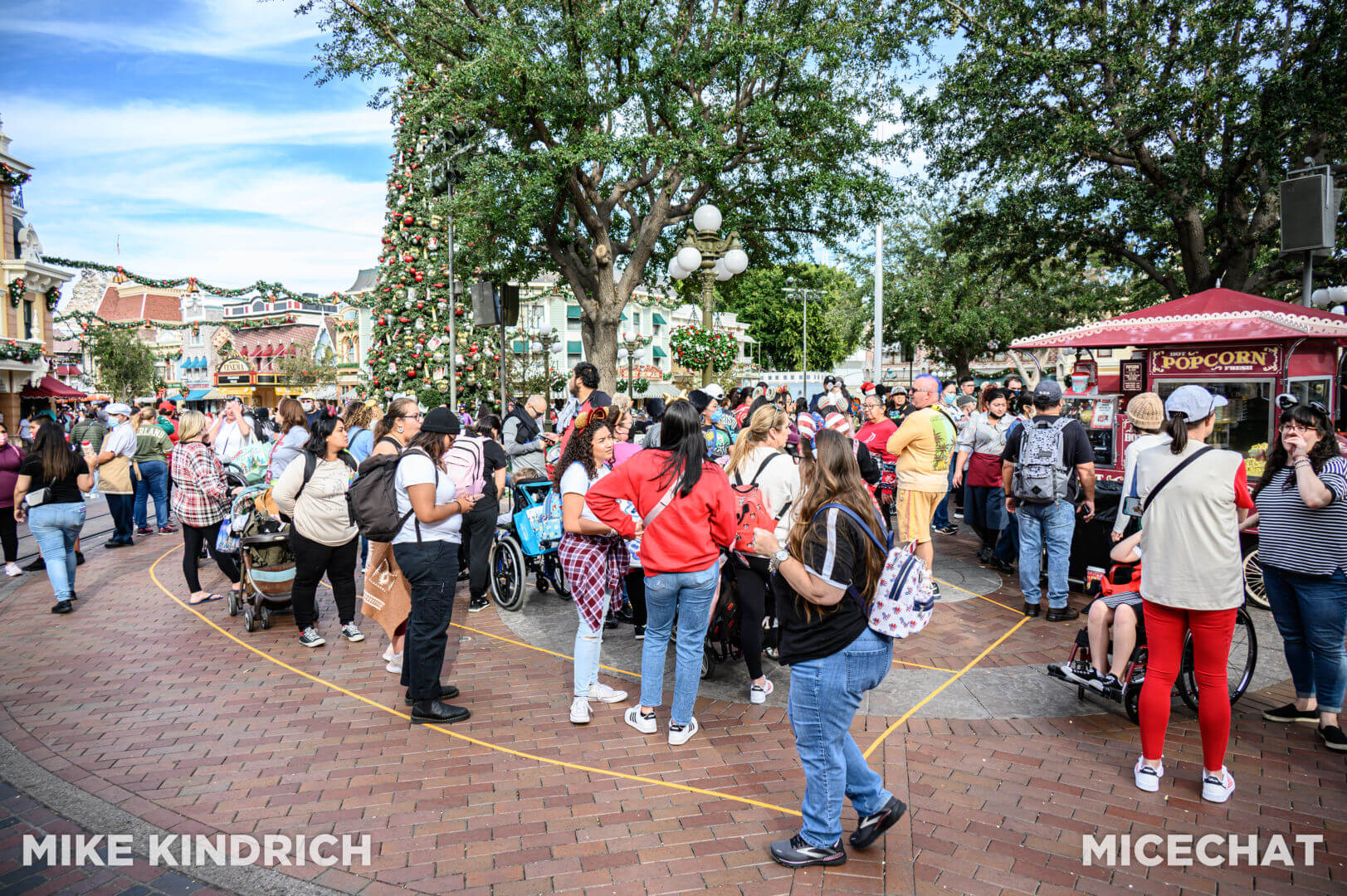 , Disneyland Update – The CEO Who Stole Christmas