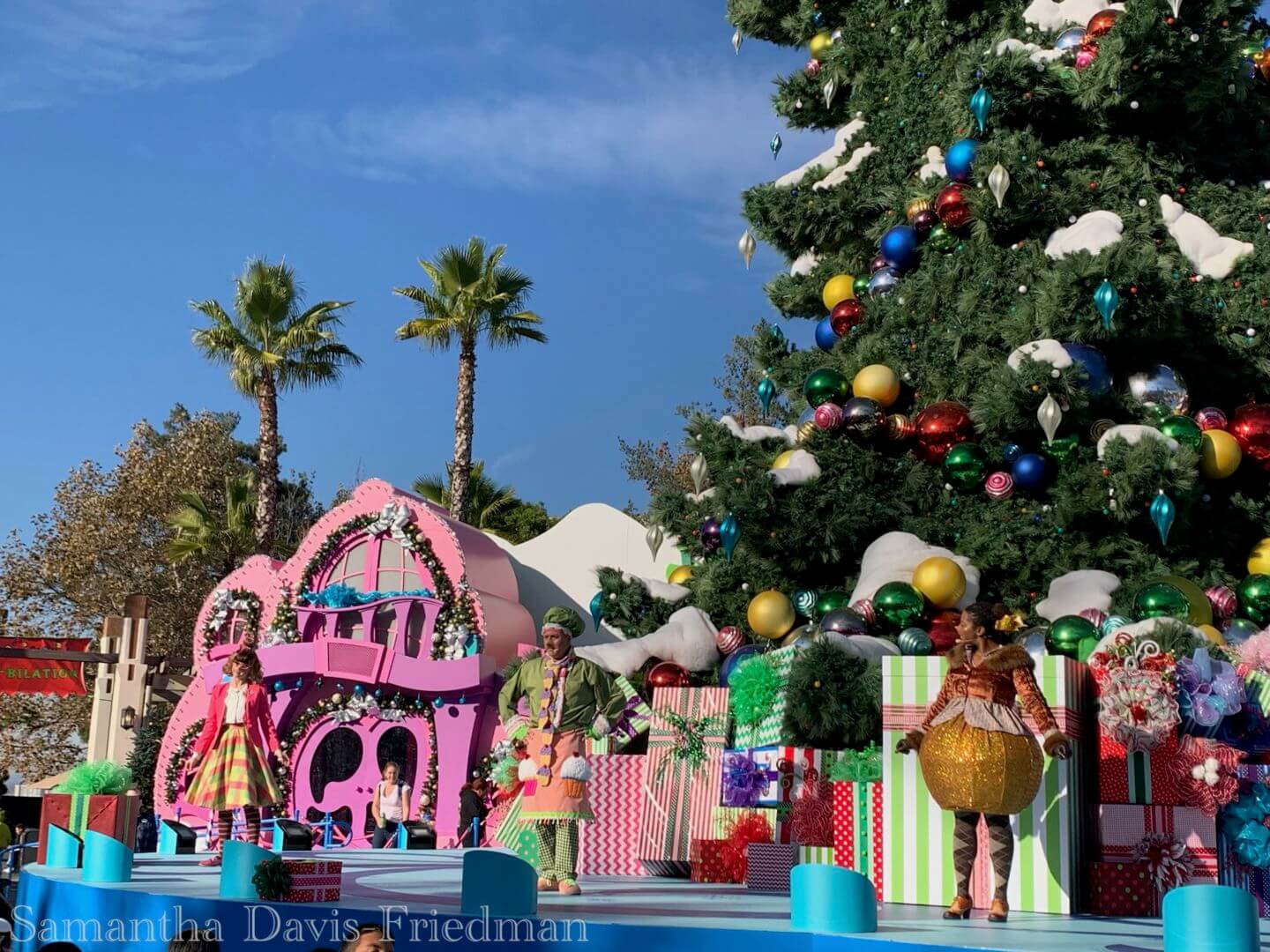 Universal Studios Hollywood Grinchmas