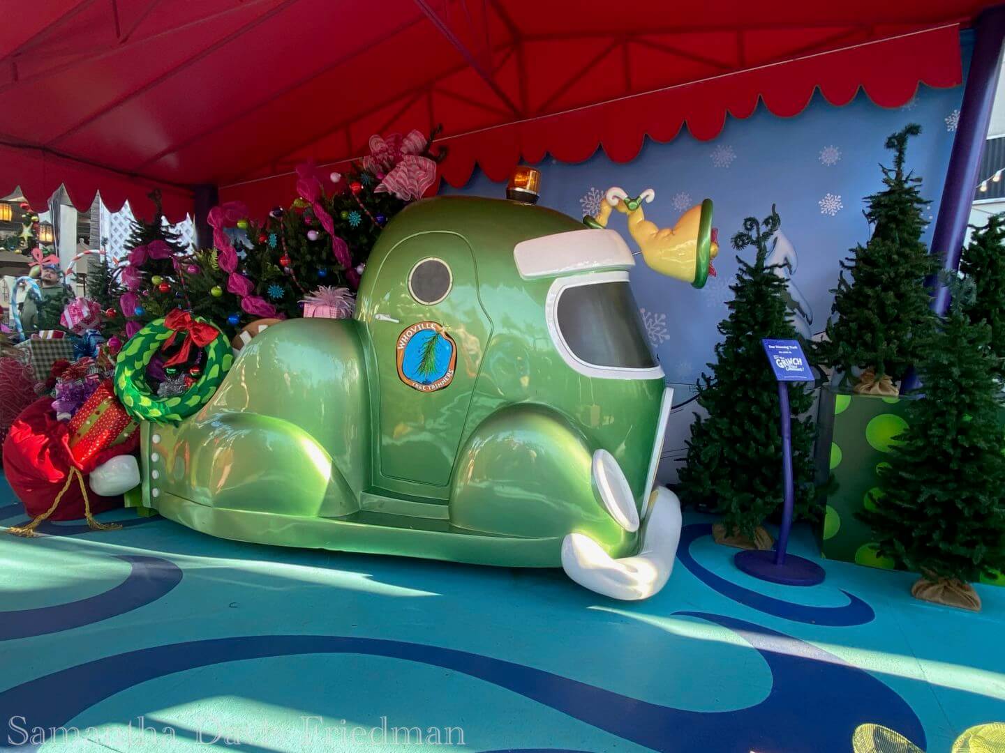 Universal Studios Hollywood Grinchmas