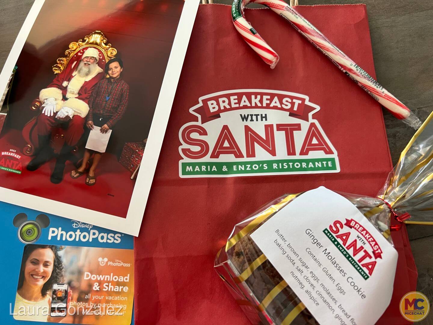 , Mealtime Merriness: Breakfast with Santa at Disney Springs