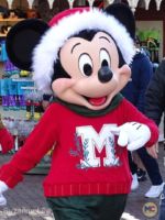 disneyland holiday 2022 new costume character main street mickey 2 MiceChat