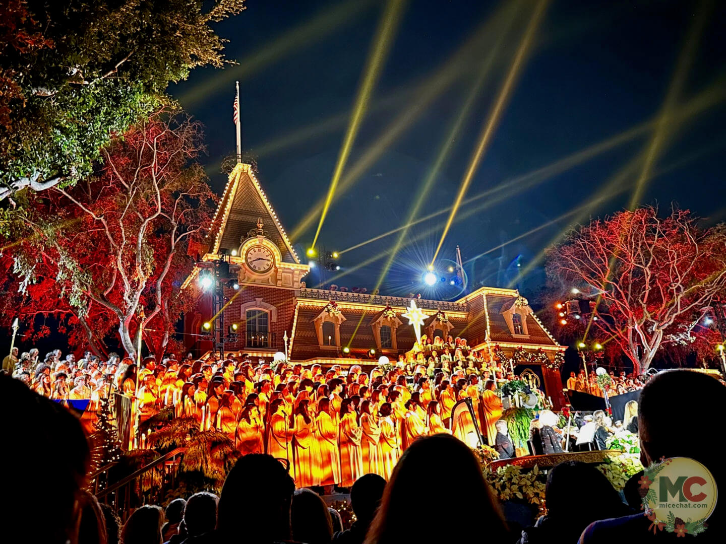 , DISNEYLAND UPDATE: Dramatic Parade Problems, Predictions & Projects