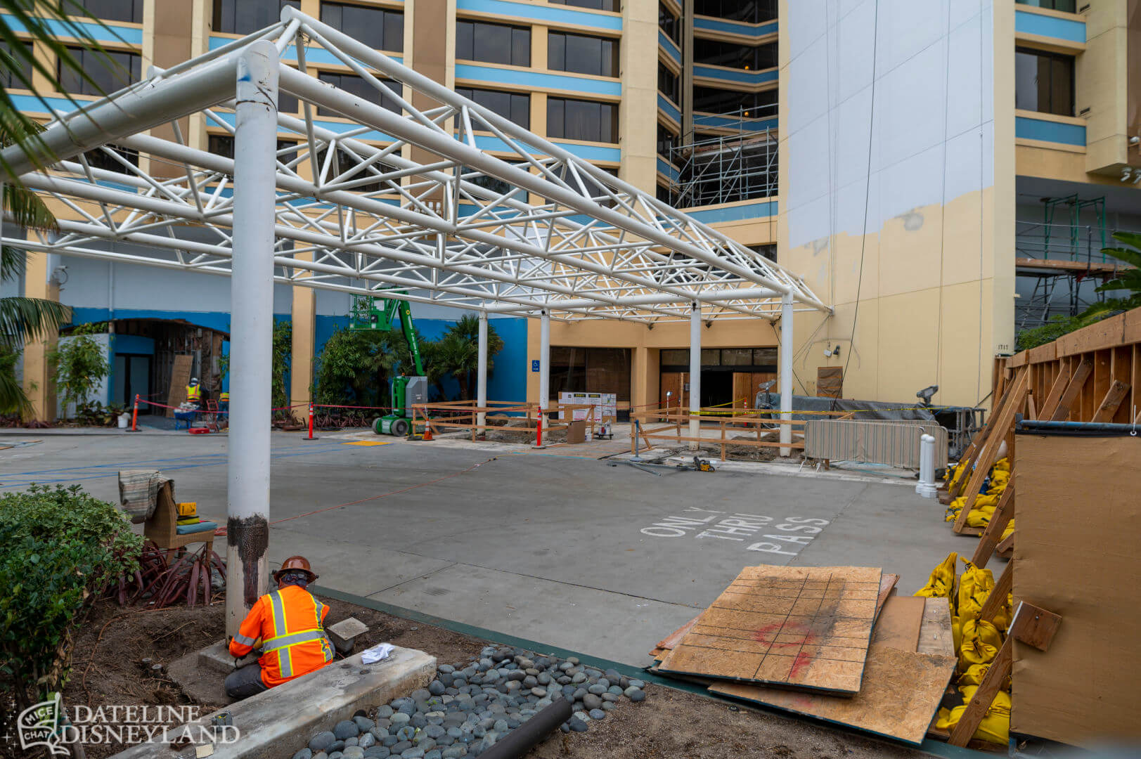 Bob Iger, Disneyland News Update: Bob Iger, Walt’s Shadow & Refurb Madness!