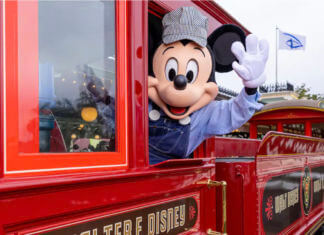 Walt Disney World Update: It’s a Christmas Miracle on Rails!