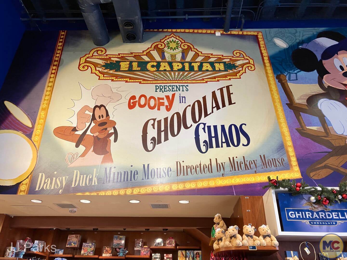 , Pin Point: Happy Hollywood Holidays at the El Capitan Theatre & Disney Studio Store