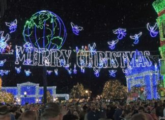 The Osborne Family Spectacle of Dancing Lights