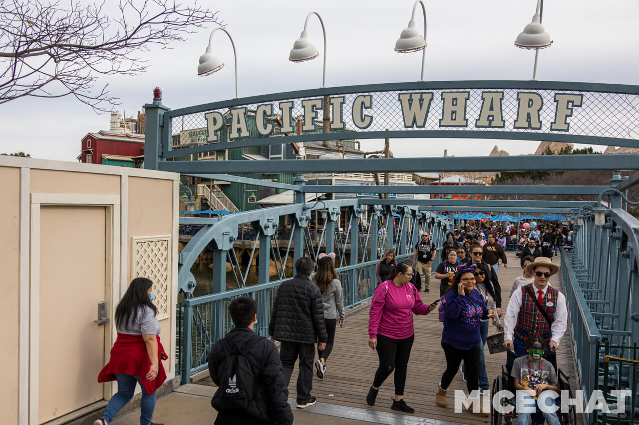 , Disneyland Update: It’s a Wall World After All