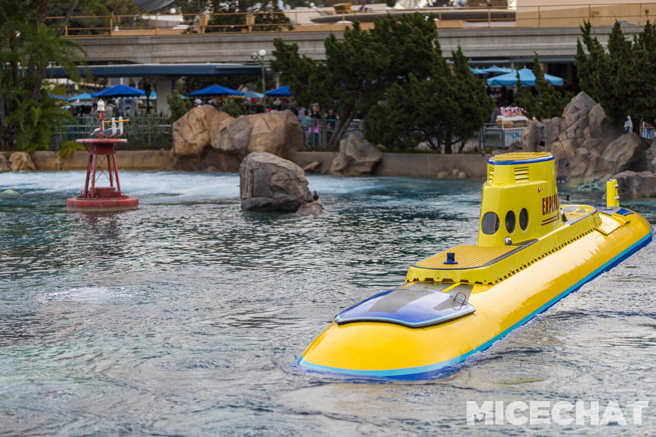 , Disneyland Update: It’s a Wall World After All
