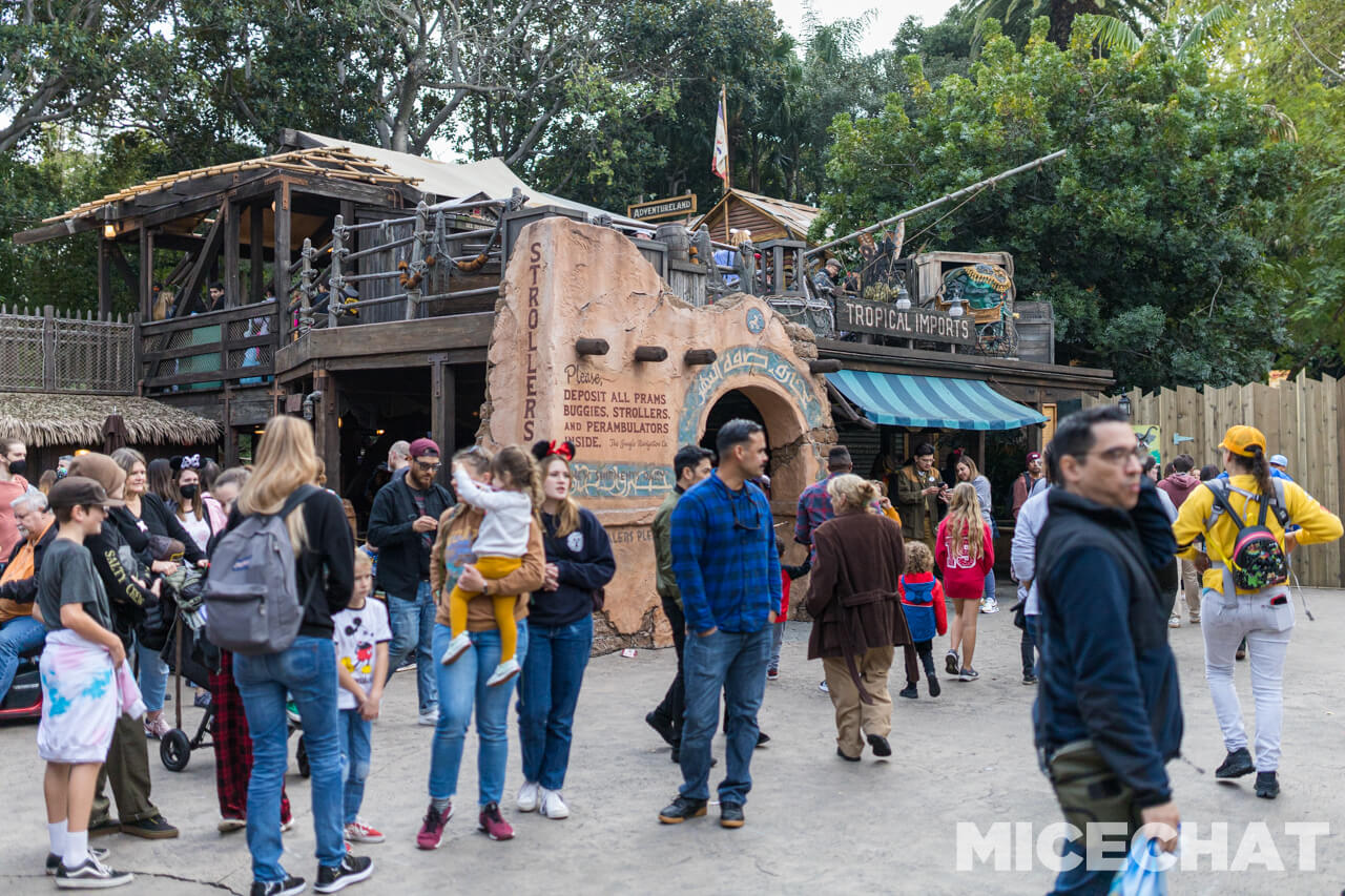 , Disneyland Update: It’s a Wall World After All