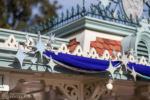 Disneyland Disney100 main entrance platinum decorations medallions bunting DSC_3842-X5
