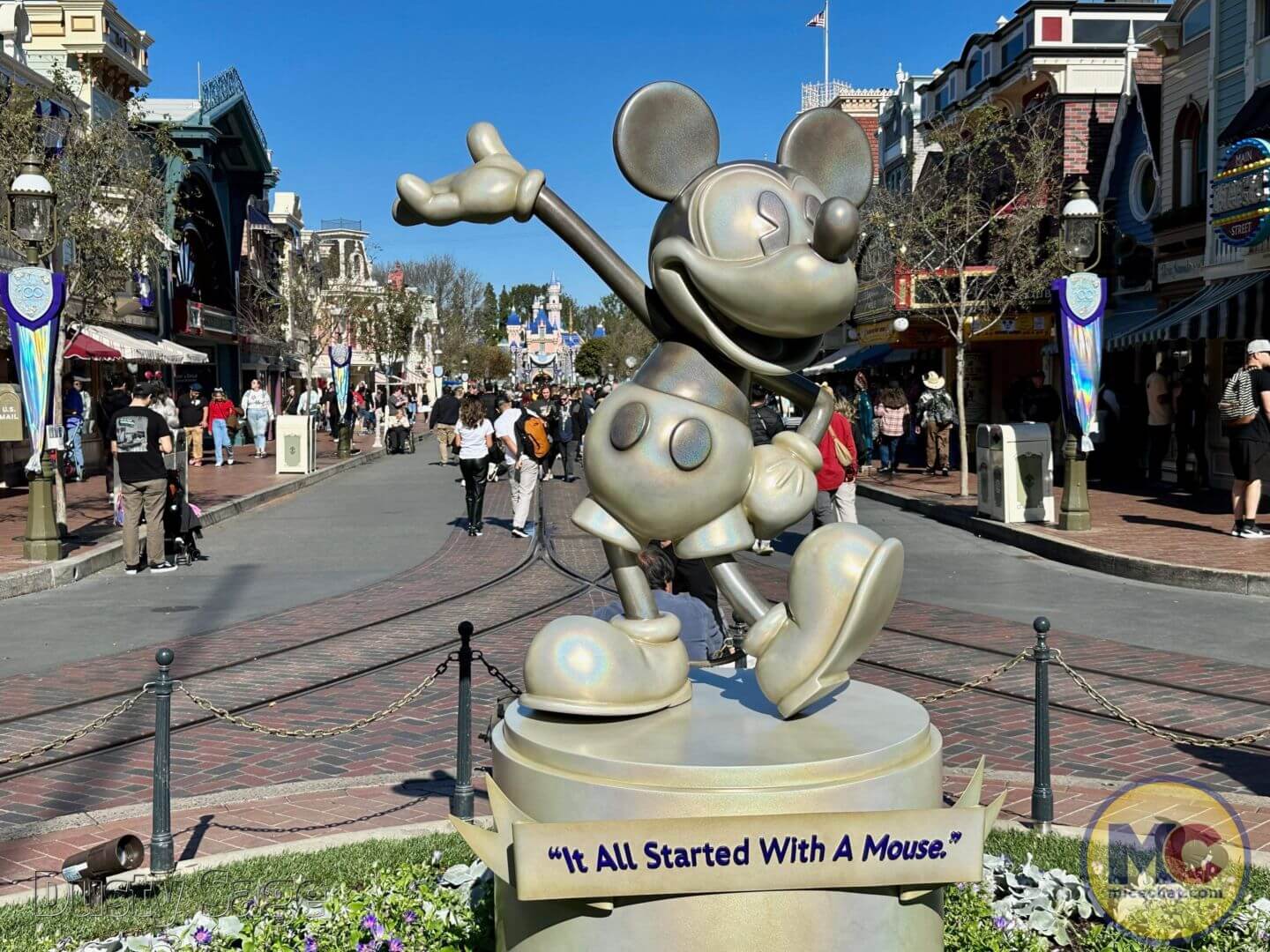 https://www.micechat.com/wp-content/uploads/2023/01/Disneyland-disney100-decoration-micechat-mickey-statue-town-square-1.jpg