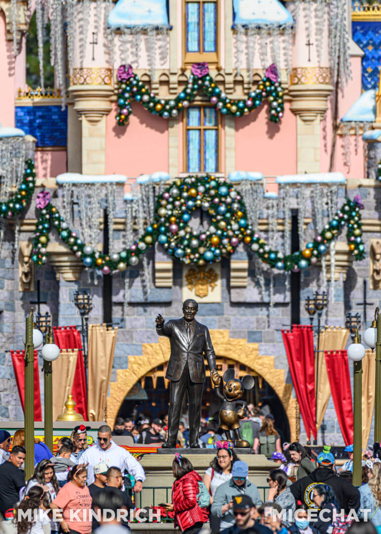 , Disneyland Update: It’s a Wall World After All