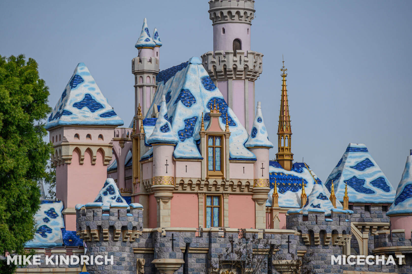 , Disneyland Update: It&#8217;s a Wall World After All