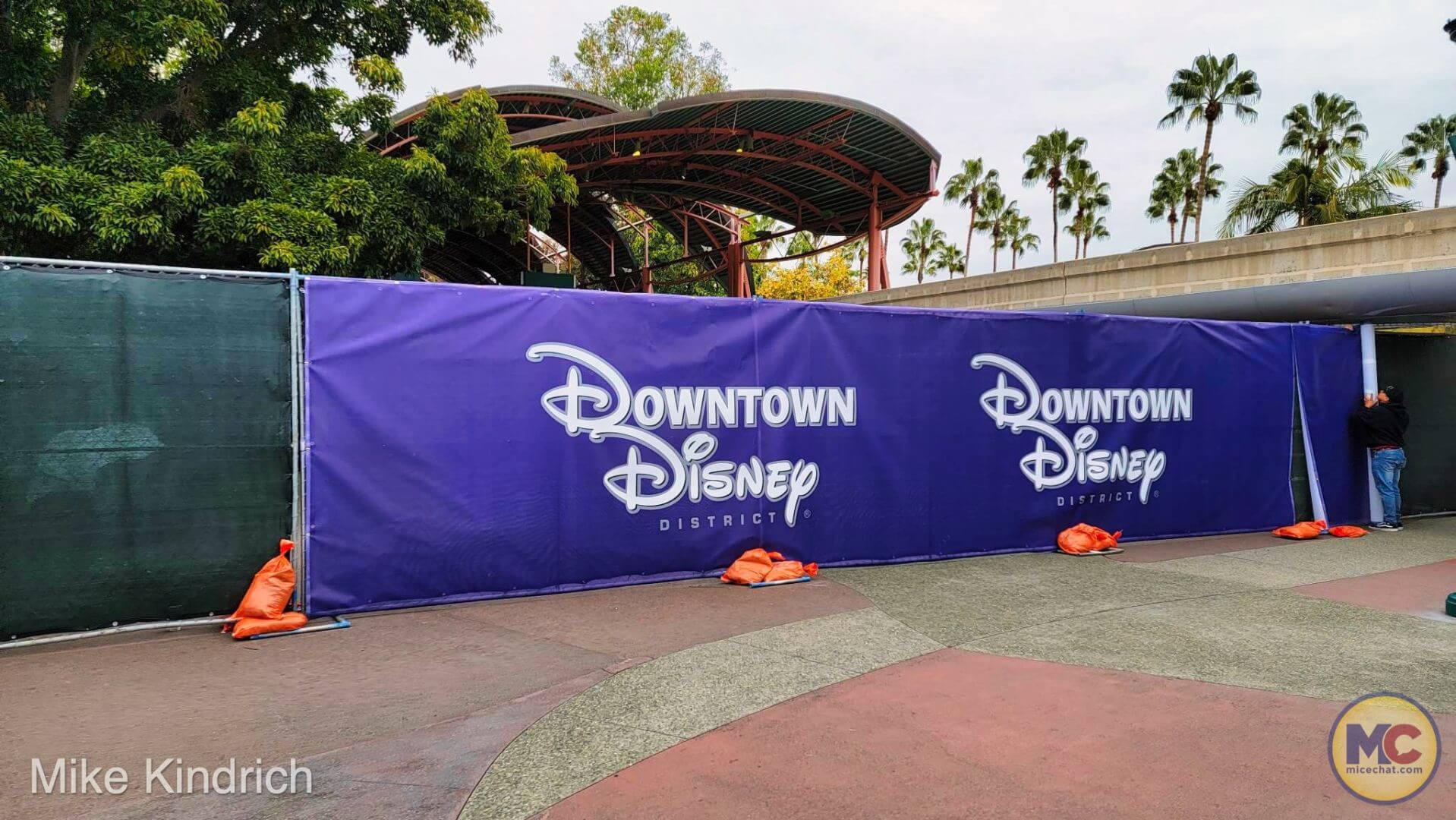 , Disneyland Update &#8211; Magic Managed &#038; A Soggy Start