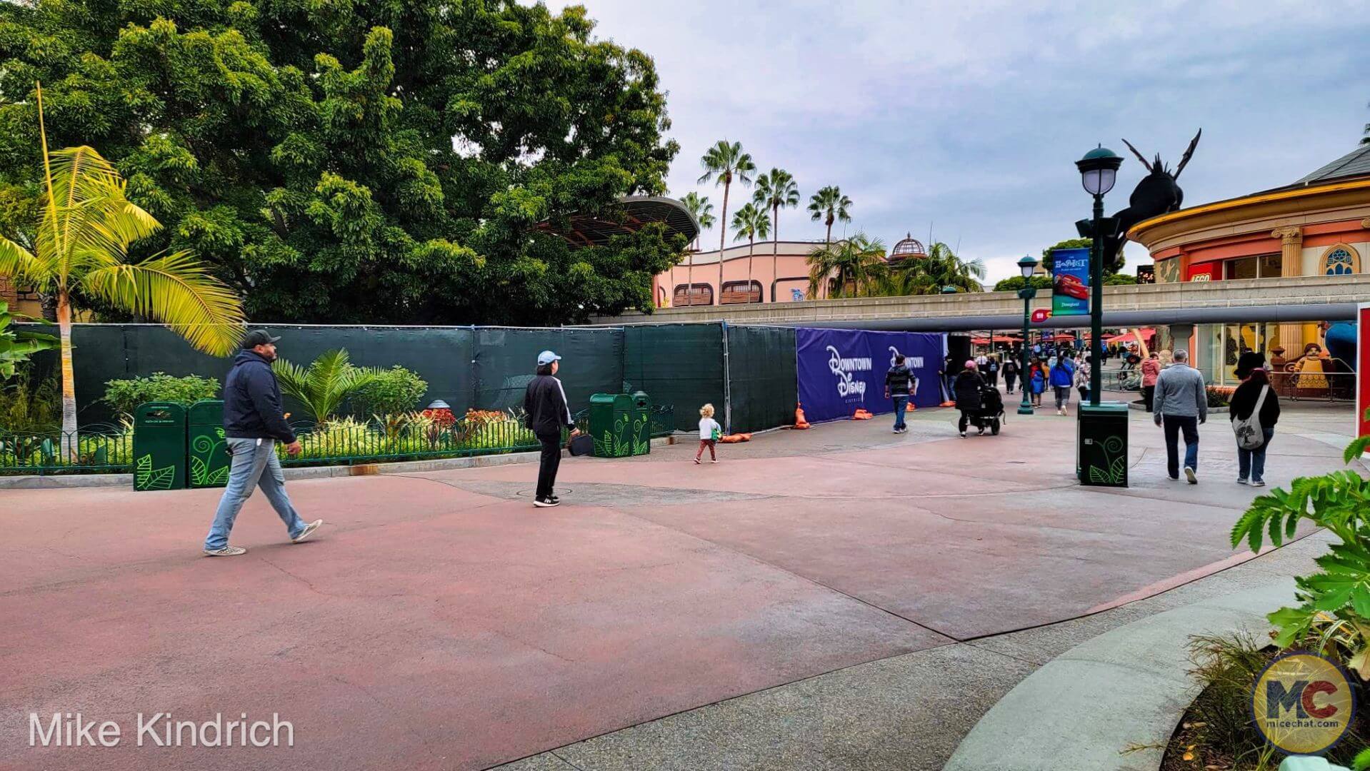 , Disneyland Update – Magic Managed & A Soggy Start