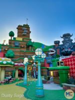 Universal Studios Hollywood-Super Nintento World courtyard 3-MiceChat