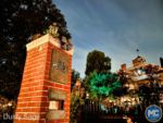 disneyland-Crowds Haunted Mansion -MiceChat