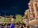 disneyland-Disneyland Crowds Main Street Signs-MiceChat