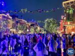 disneyland-nye crowd main street ponchos-MiceChat