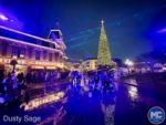 disneyland-nye leaving rain puddles-MiceChat