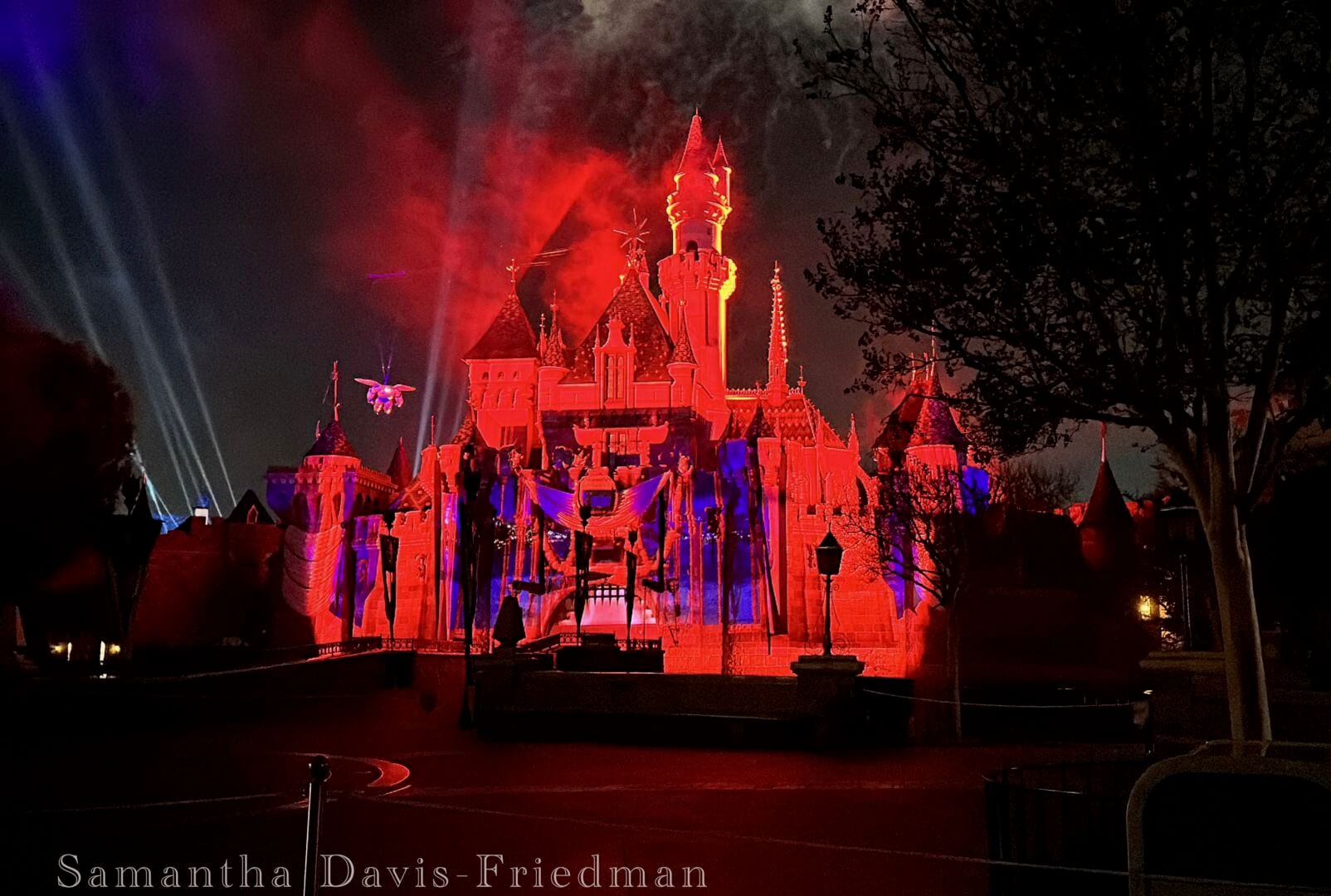 Disneyland Wondrous Journeys - Baymax