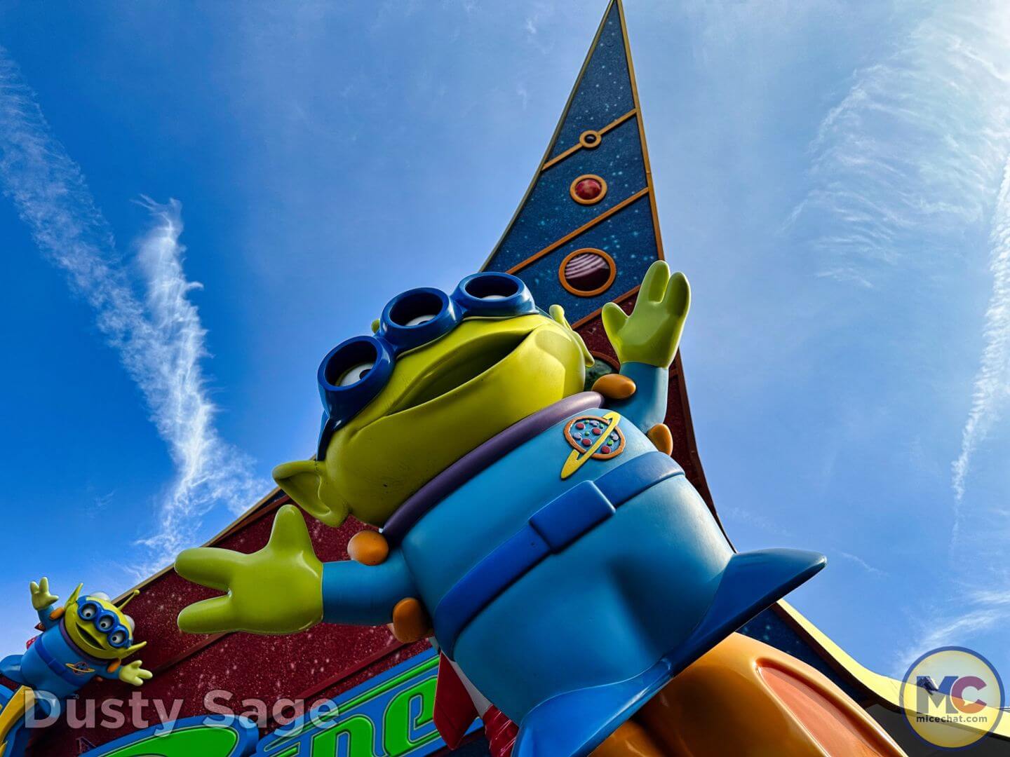 dvc lounge, Disneyland News: Tomorrowland’s DVC Lounge Now Open!