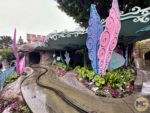 Disneyland-News-rain alice empty 2-MiceChat