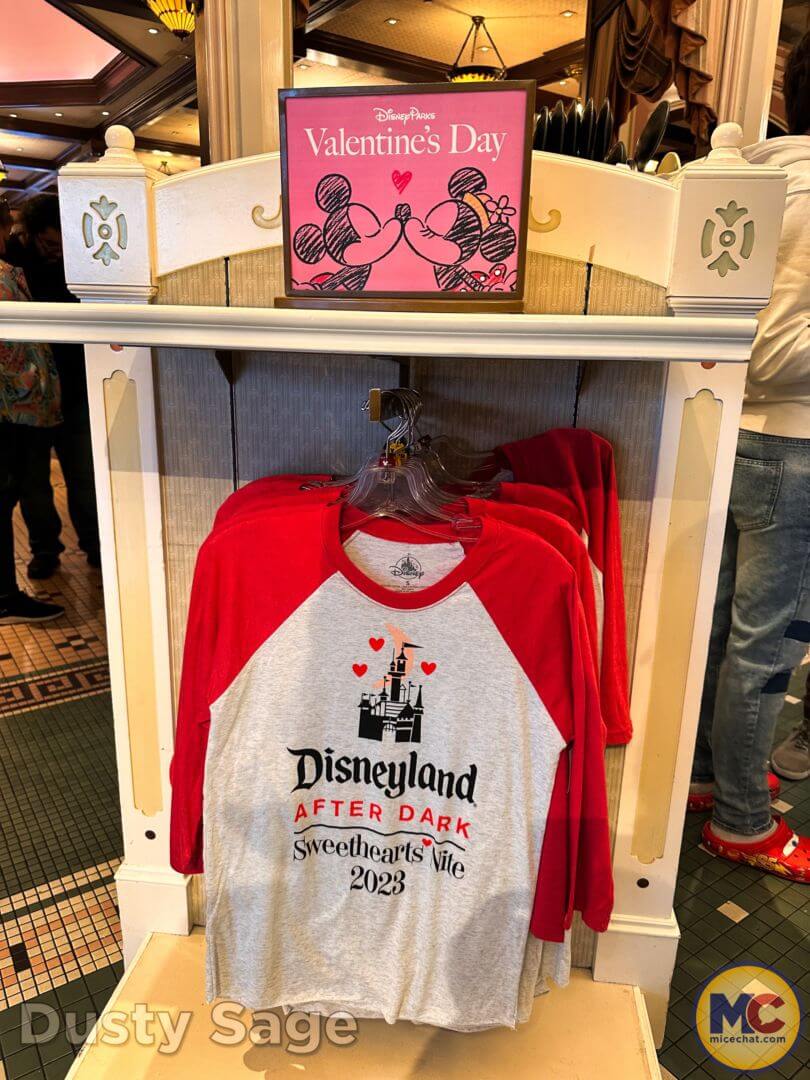 , Disneyland Update: Big Profits, Bigger Cuts & Blue People!