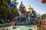 Disneyland Mickey’s Toontown Goofy’s How-To-Play Yard and House DSC_1198-X5