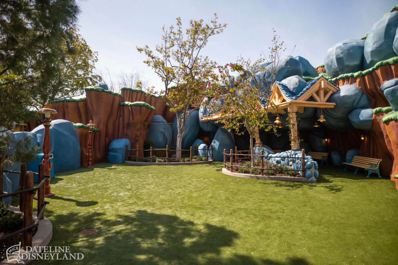 Mickey's Toontown, Disneyland TOON-Up, Colorful Enhancements &#038; New Magic!