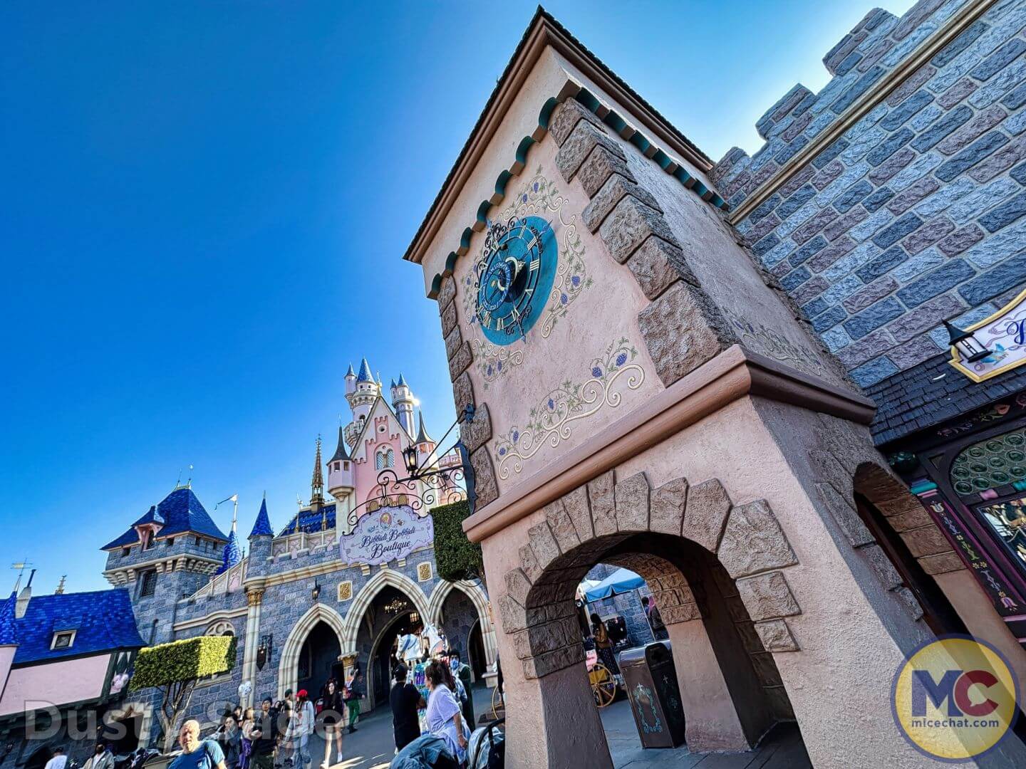 , Disneyland Update – Exciting Finds, Feasts, and Oswald Meets!