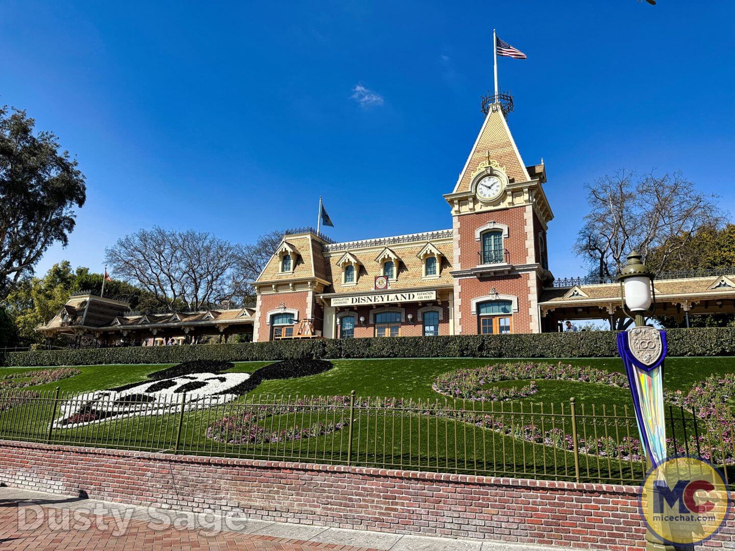 , Disneyland Update – Exciting Finds, Feasts, and Oswald Meets!