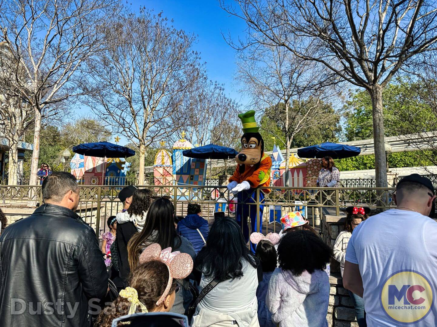 , Disneyland Update &#8211; Exciting Finds, Feasts, and Oswald Meets!