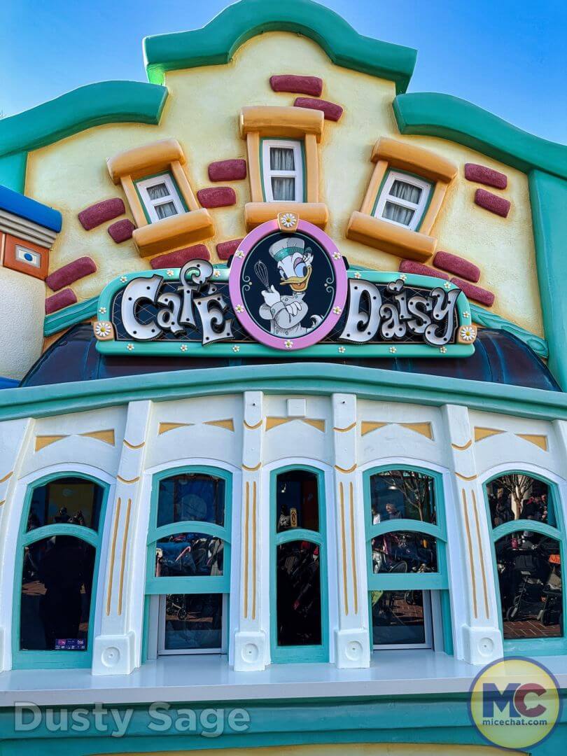 , Disneyland Update – Exciting Finds, Feasts, and Oswald Meets!