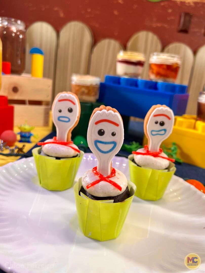Roundup Rodeo BBQ, Walt Disney World’s Brand New Roundup Rodeo BBQ is a Rootin’ Tootin’ Good Time!
