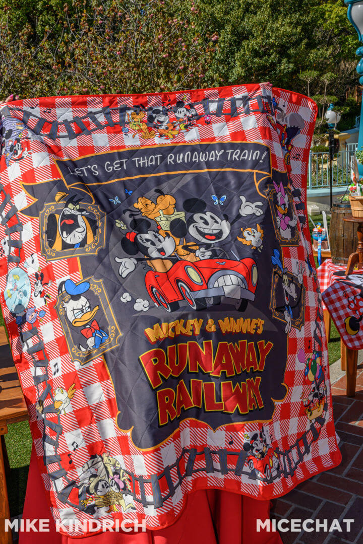 Toontown merchandise, NEW SHOP: Disneyland&#8217;s ToonTown EngineEar Souvenirs