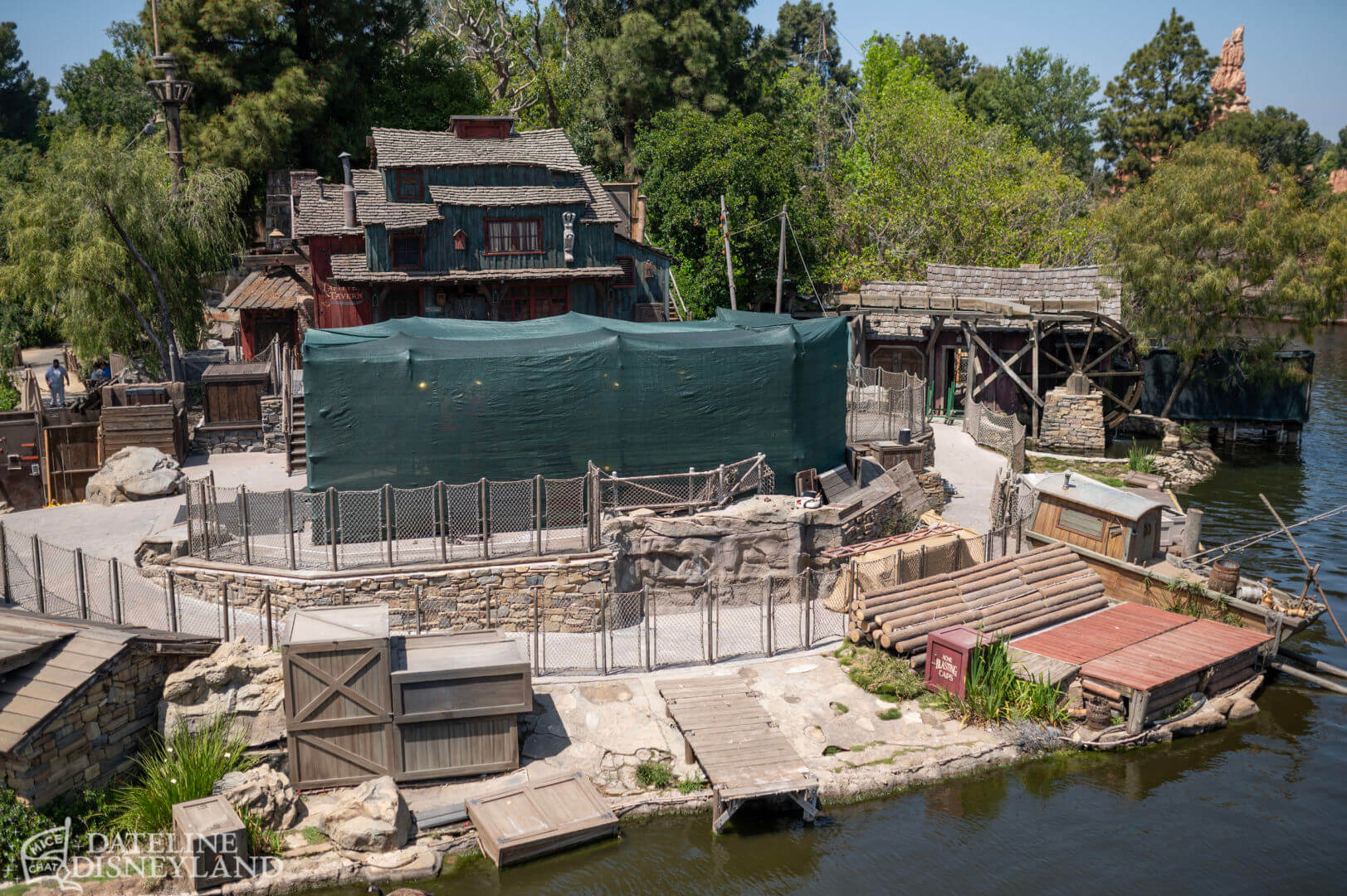 Disneyland, Disneyland Update: Fantasmic Aftermath, Spring Things &#038; Construction Views