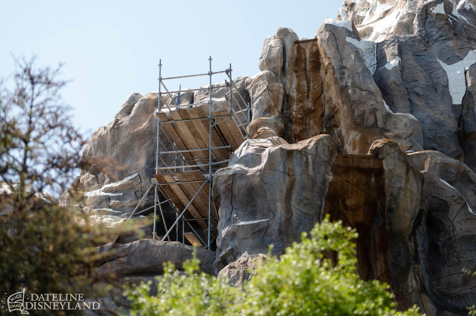 Disneyland, Disneyland Update: Fantasmic Aftermath, Spring Things &#038; Construction Views