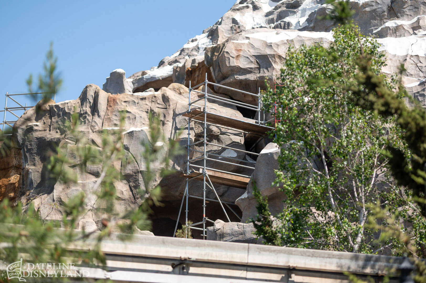 Disneyland, Disneyland Update: Fantasmic Aftermath, Spring Things &#038; Construction Views