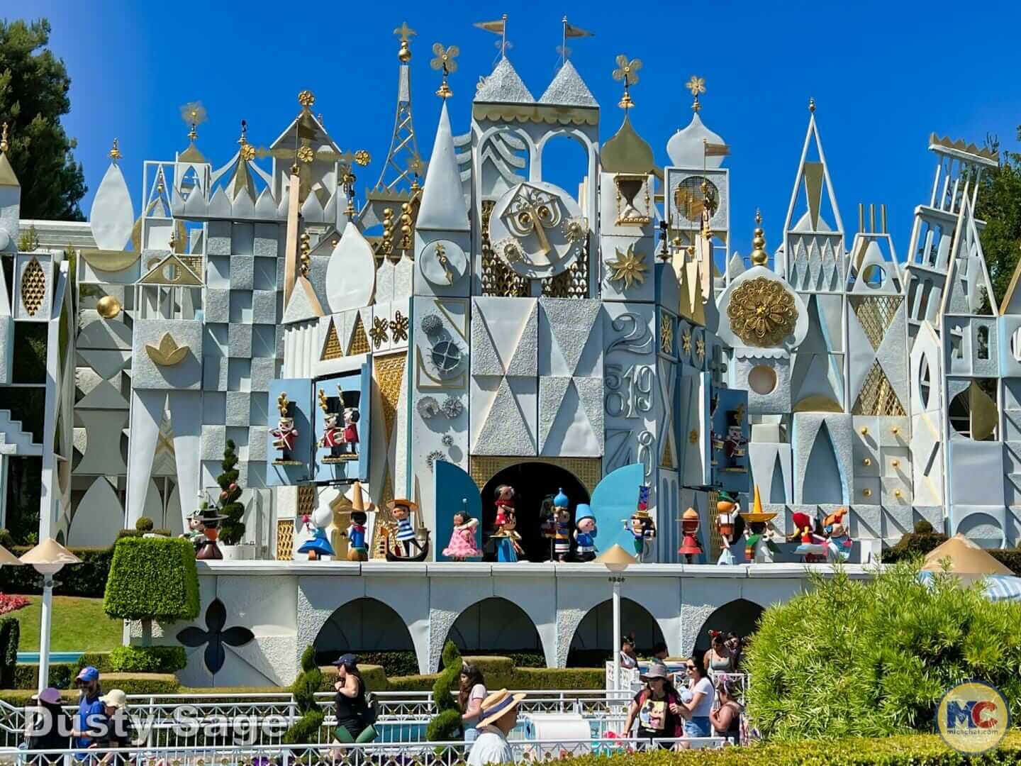 , DISNEYLAND UPDATE – Tickets Too High, Genie Too Low & Rogers The Musical!